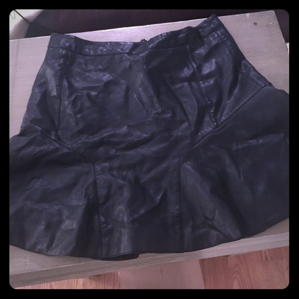 Leather ruffled mini skirt